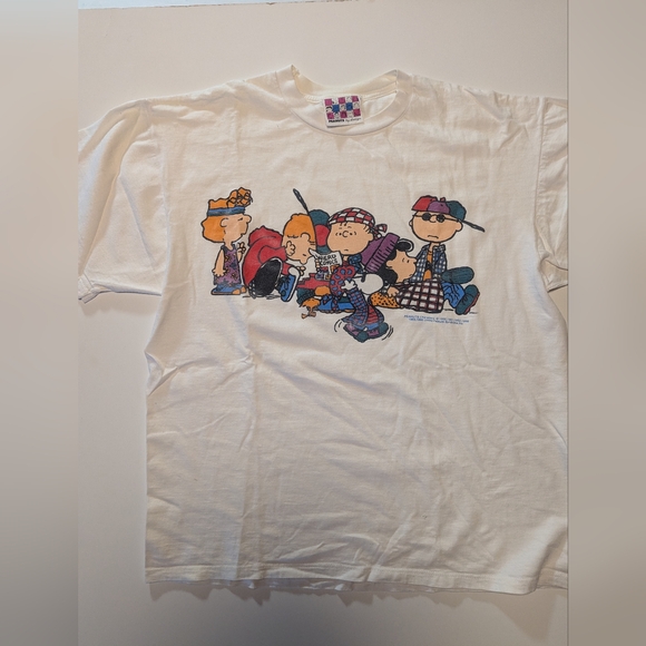 Donating Soon!  Vintage 90s Grunge Kids Peanuts Tshirt - Picture 1 of 5